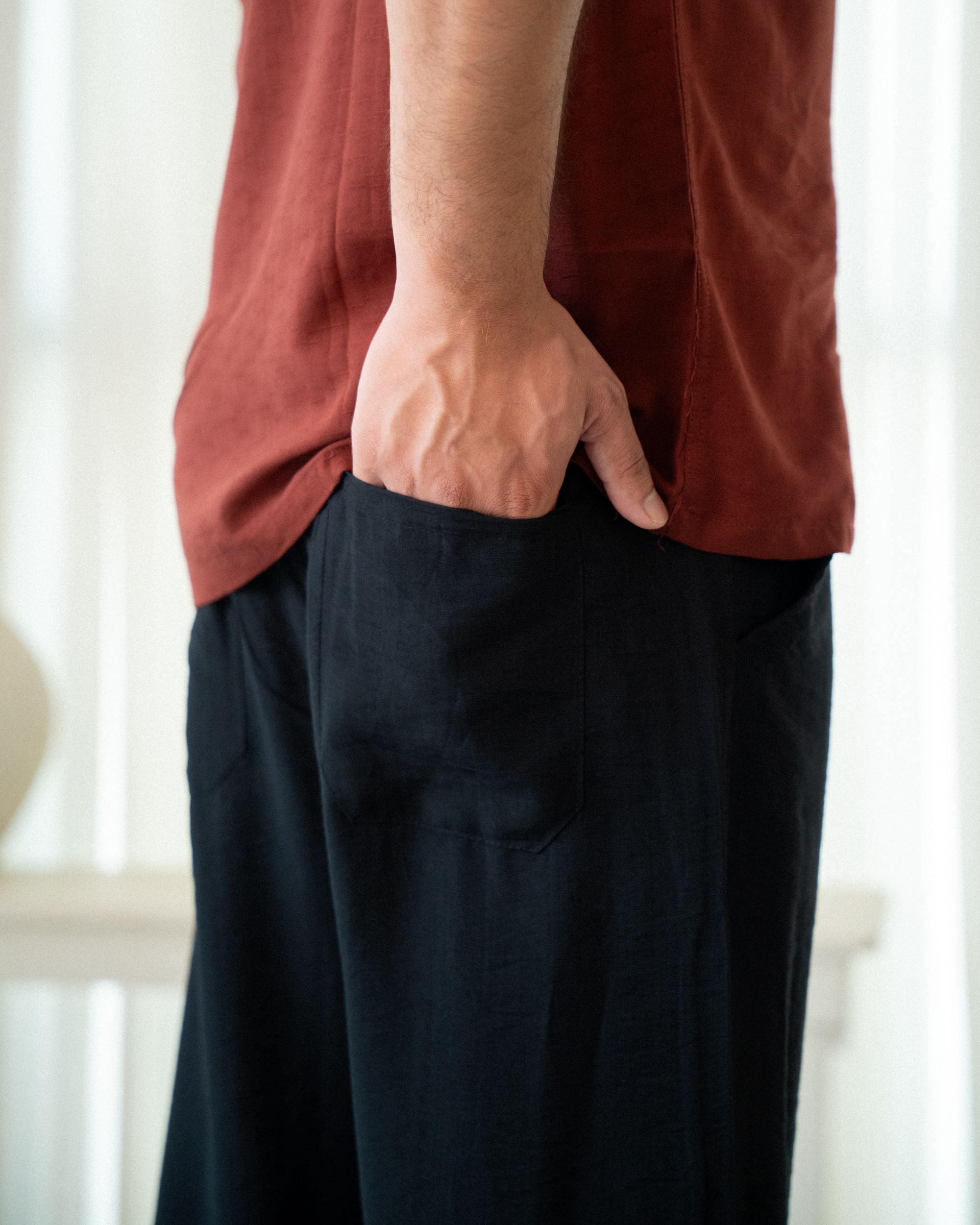 Straight Fit Linen Pant - Black